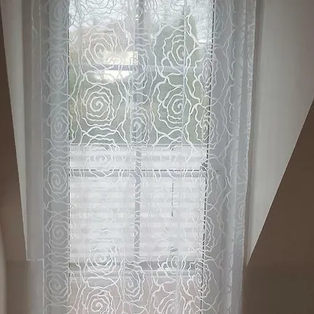Gemutliche, Ruhige Ferienwohnung In Apartment *