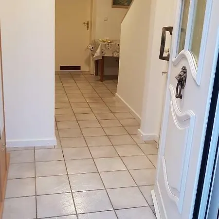 Apartment Gemutliche, Ruhige Ferienwohnung In